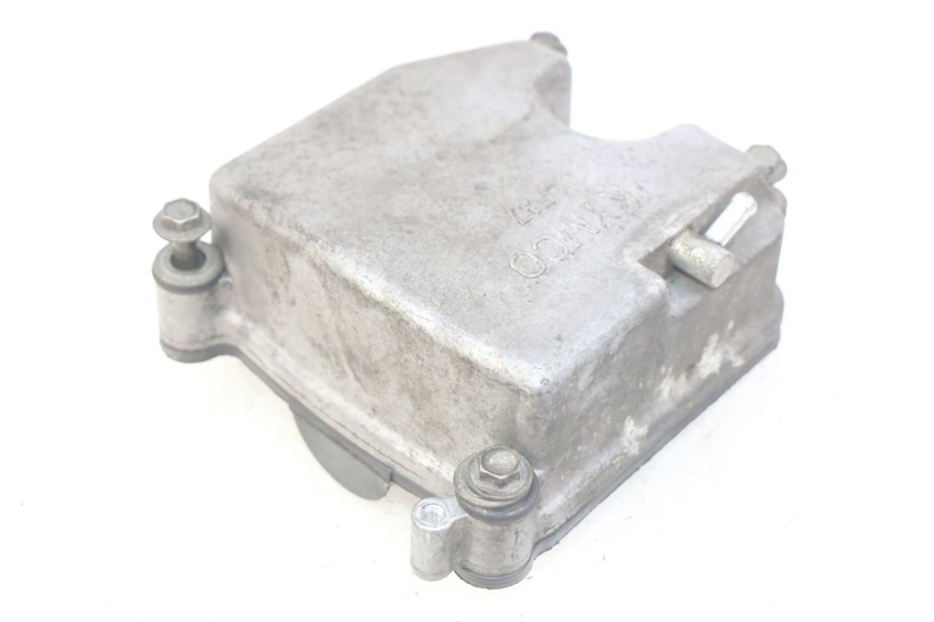 photo de OSŁONA DŹWIGNI ZAWORÓW KYMCO DINK STREET 125 (2009 - 2014) - Widok główny