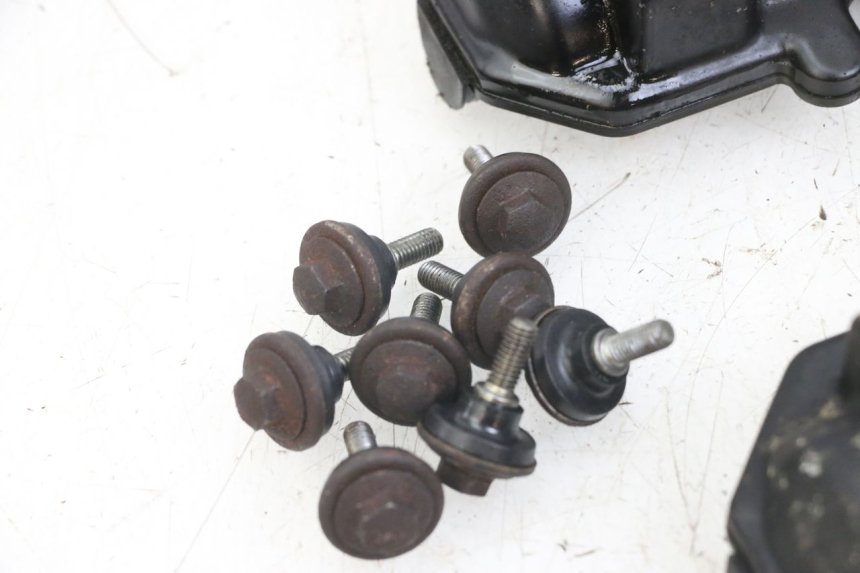 photo de OSŁONA DŹWIGNI ZAWORÓW YAMAHA FJ 3CX 1200 (1986 - 1996) - Szczegóły charakterystyczne