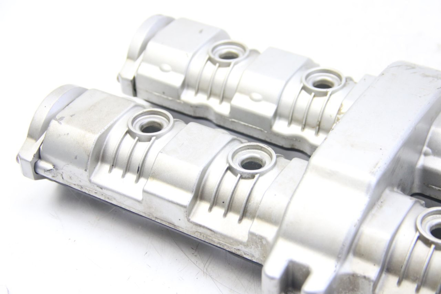 photo de OSŁONA DŹWIGNI ZAWORÓW YAMAHA FZS FAZER 600 (2001 - 2003) - Punkty mocowania