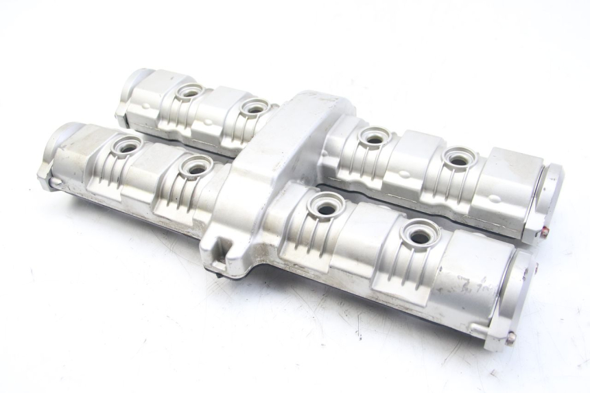 photo de OSŁONA DŹWIGNI ZAWORÓW YAMAHA FZS FAZER 600 (2001 - 2003) - Stan powierzchni