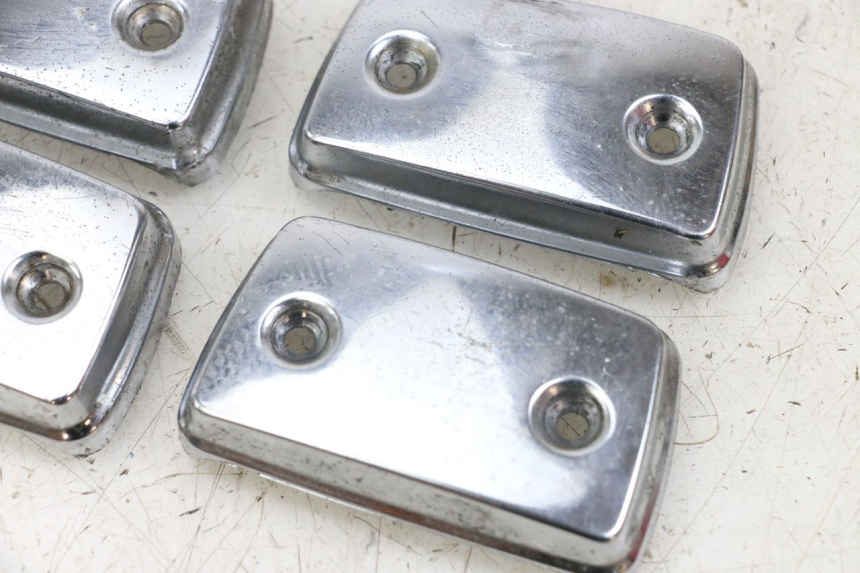 photo de OSŁONA DŹWIGNI ZAWORÓW SUZUKI GSX E 250 (1982 - 1983) - Zoom stanu zużycia