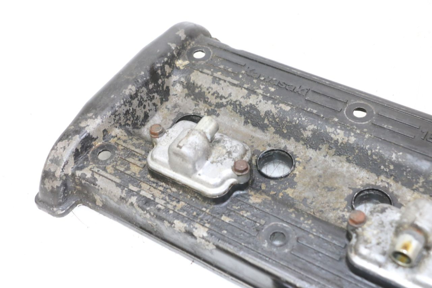 photo de OSŁONA DŹWIGNI ZAWORÓW KAWASAKI GTR 1000 (1994 - 2004) - Zbliżenie techniczne