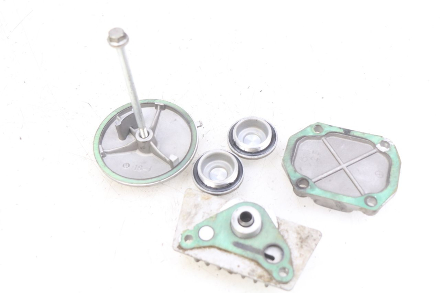 photo de OSŁONA DŹWIGNI ZAWORU YCF PILOT 125 - Inny kąt widzenia