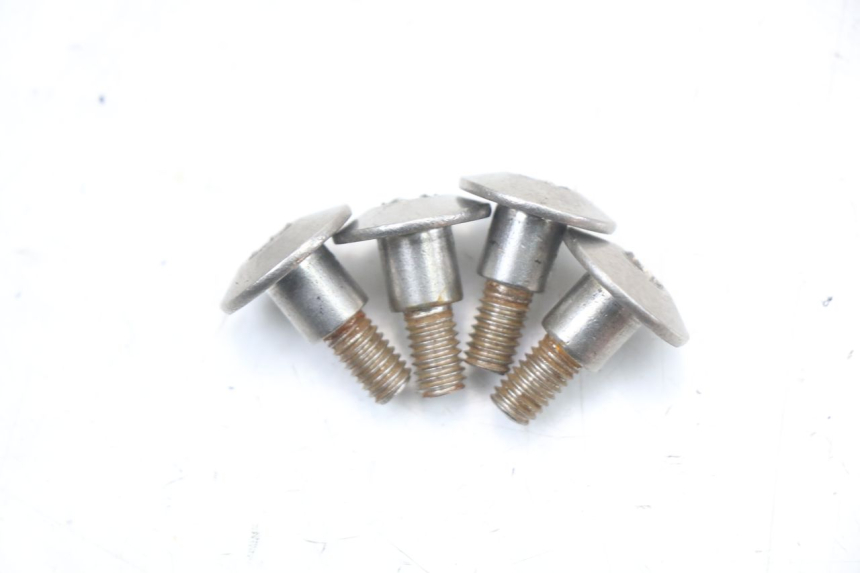 photo de OSŁONA DŹWIGNI ZAWORÓW DAELIM S3 125 (2010 - 2017) - Zbliżenie techniczne