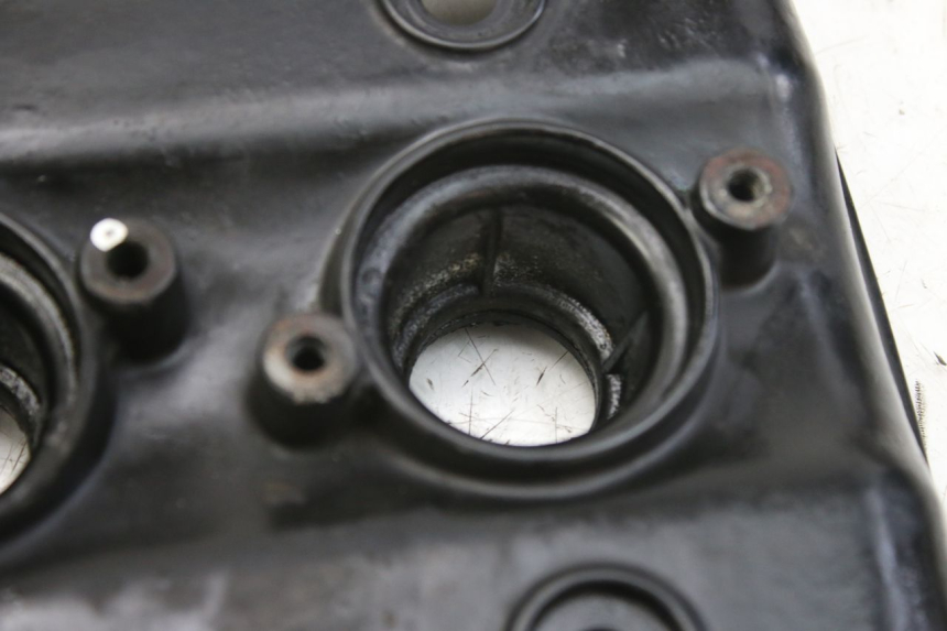 photo de OSŁONA DŹWIGNI ZAWORÓW TRIUMPH SPRINT ST 955 (1999 - 2001) - Szczegół części