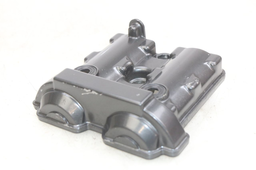 photo de OSŁONA DŹWIGNI ZAWORÓW SUZUKI SV N 650 (1999 - 2002) - Inny kąt widzenia