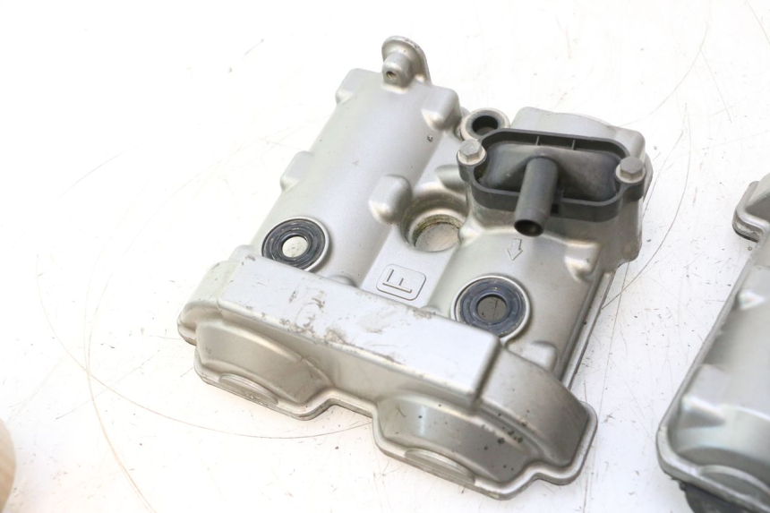 photo de POKRYWA DŹWIGNI ZAWORÓW SUZUKI SV S 650 (2003 - 2009) - Zoom stanu zużycia