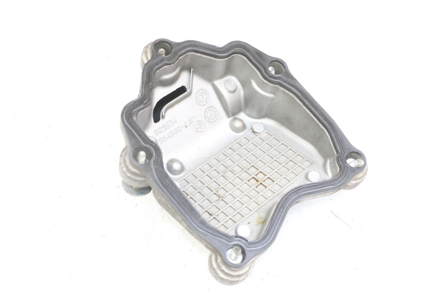 photo de OSŁONA DŹWIGNI ZAWORÓW PIAGGIO VESPA GRANTURISMO 200 (2004 - 2005) - Szczegół części