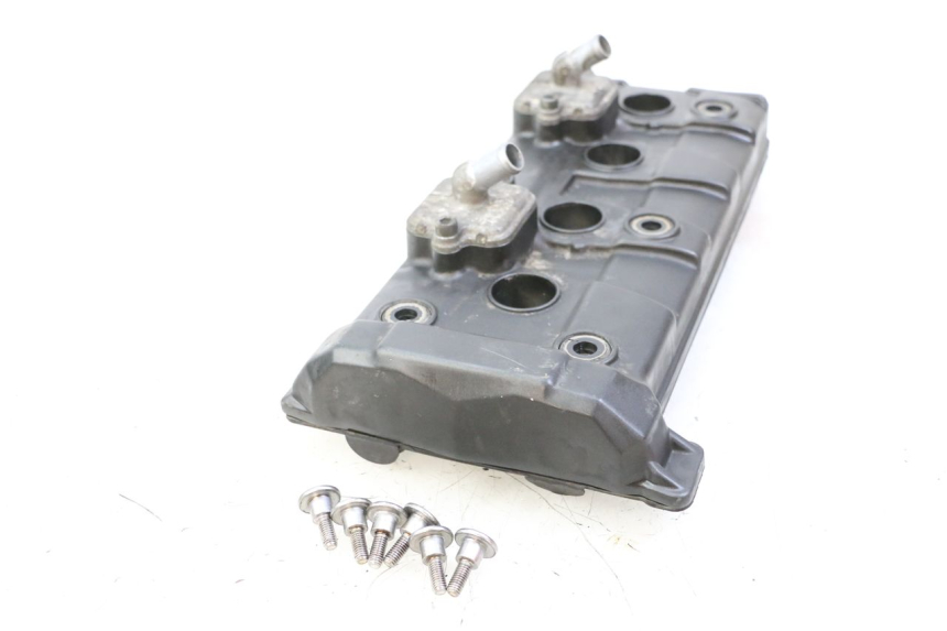 photo de OSŁONA DŹWIGNI ZAWORÓW YAMAHA FZ6 FAZER S2 600 (2007 - 2011) - Zbliżenie techniczne