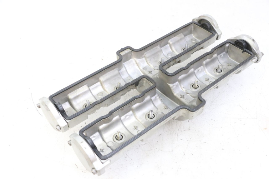 photo de OSŁONA DŹWIGNI ZAWORÓW YAMAHA FZS FAZER 600 (2001 - 2003) - Szczegół części