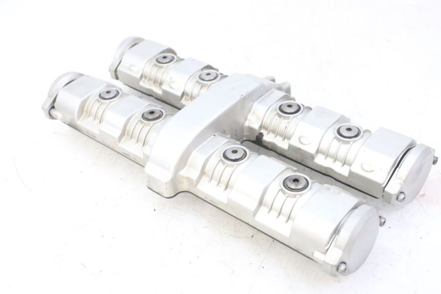 photo de OSŁONA DŹWIGNI ZAWORÓW YAMAHA FZS FAZER 600 (2001 - 2003) - Punkty mocowania