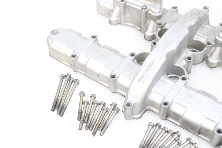 photo de OSŁONA DŹWIGNI ZAWORÓW KAWASAKI ZR 7 750 (1999 - 2004) - Punkty mocowania