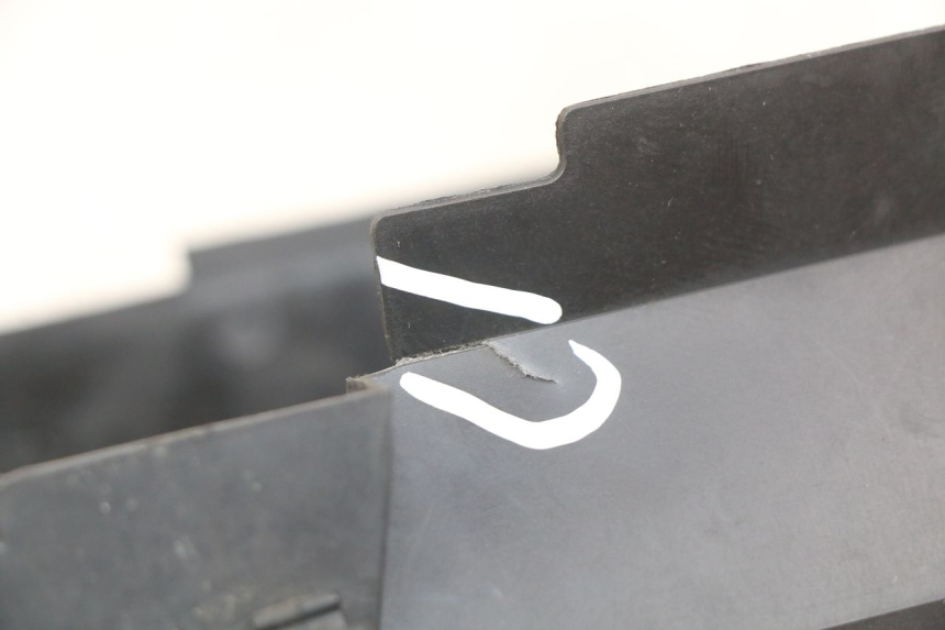 photo de OSŁONA CYLINDRA KYMCO AGILITY 16+ 4T 50 (2018 - 2023) - Zoom stanu zużycia