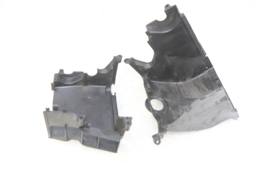 photo de OSŁONA CYLINDRA PEUGEOT CITYSTAR AIR 125 (2014 - 2017) - Zoom stanu zużycia