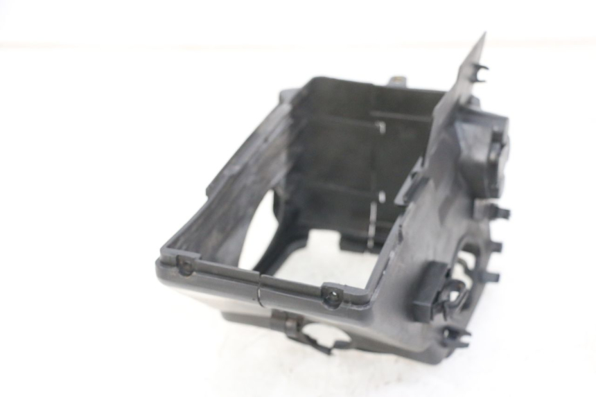 photo de OSŁONA CYLINDRA DAELIM BESBI 125 (2007 - 2008) - Zoom stanu zużycia