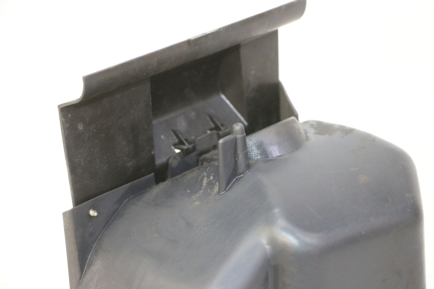 photo de OSŁONA CYLINDRA PEUGEOT ELYSTAR 50 (2002 - 2014) - Zbliżenie techniczne