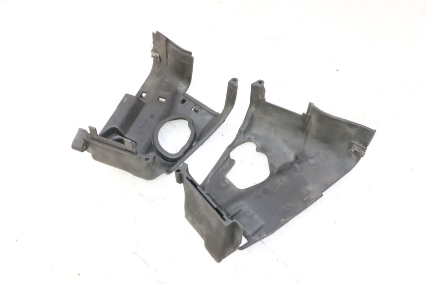 photo de OSŁONA CYLINDRA PIAGGIO LIBERTY 125 (1998 - 2008) - Zoom stanu zużycia