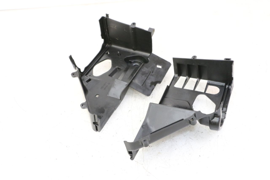 photo de OSŁONA CYLINDRA LONGJIA SHARPY 125 (2020 - 2024) - Zbliżenie techniczne