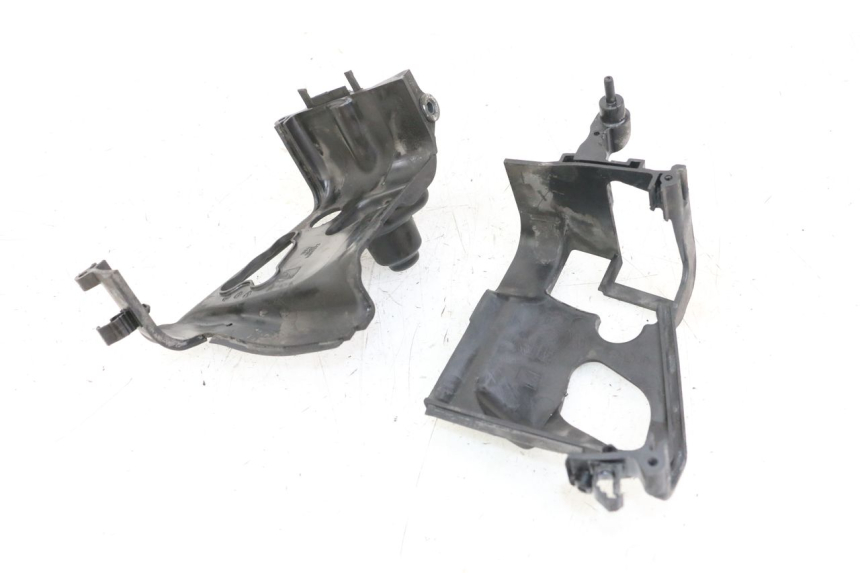 photo de OSŁONA CYLINDRA PIAGGIO LIBERTY IGET 4T 50 (2021 - 2025) - Punkty mocowania