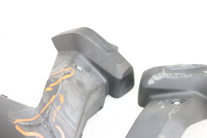 photo de OSŁONA CYLINDRA BMW R GS 1250 (2021 - 2024) - Oznaczenia i referencje