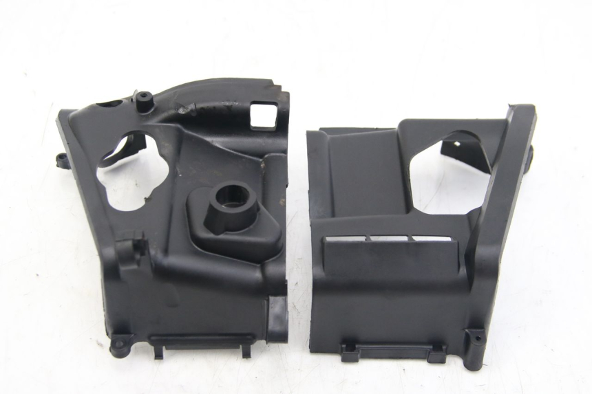 photo de OSŁONA CYLINDRA APRILIA SCARABEO 4T 50 (2009 - 2017) - Widok ogólny