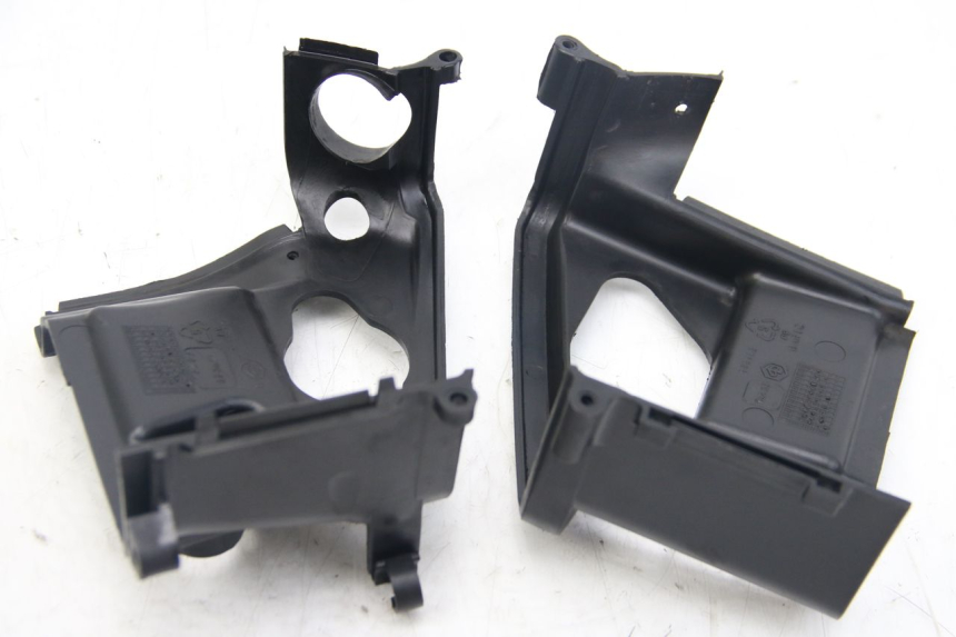 photo de OSŁONA CYLINDRA APRILIA SCARABEO 4T 50 (2009 - 2017) - Stan powierzchni