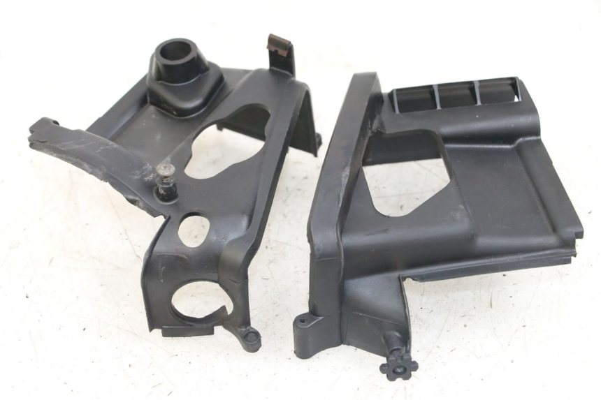 photo de OSŁONA CYLINDRA APRILIA SCARABEO 100 (2003 - 2012) - Widok główny