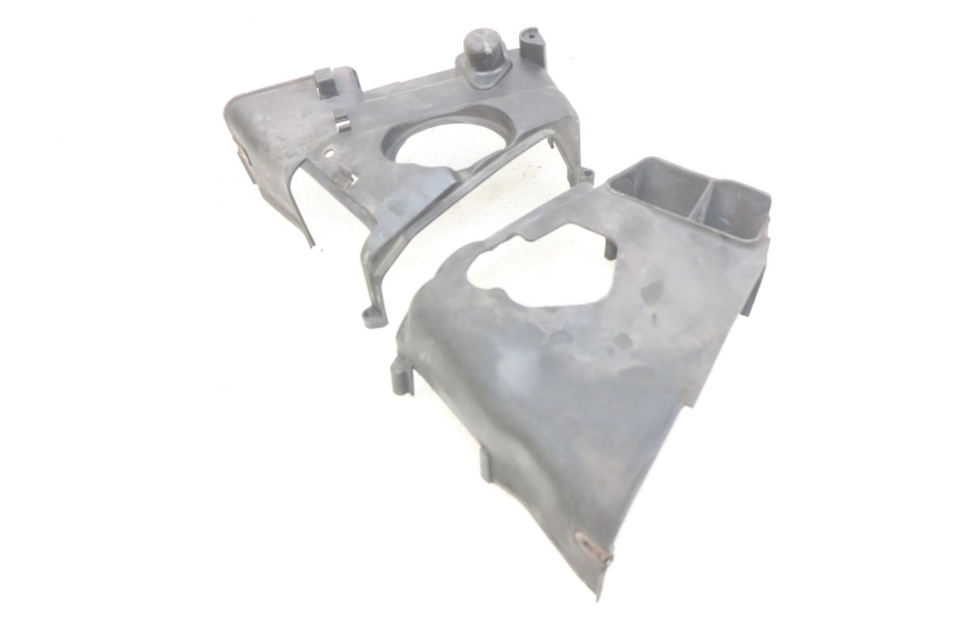 photo de OSŁONA CYLINDRA PIAGGIO VESPA LXV 125 (2006 - 2009) - Zoom stanu zużycia