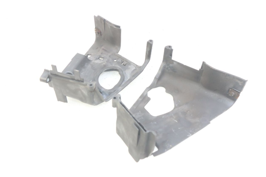 photo de OSŁONA CYLINDRA PIAGGIO VESPA LXV 125 (2006 - 2009) - Inny kąt widzenia