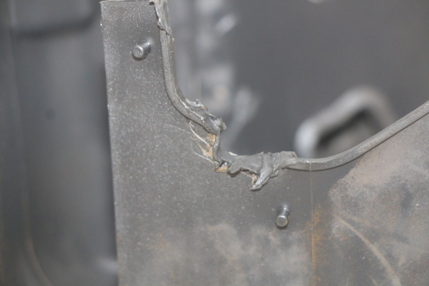 photo de OSŁONA CYLINDRA PIAGGIO VESPA S 2T 50 (2007 - 2014) - Zoom stanu zużycia