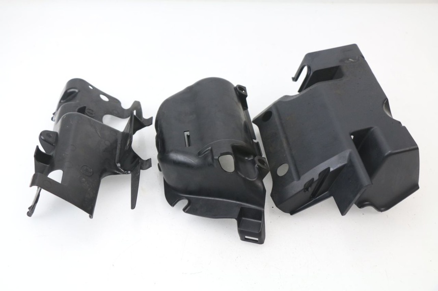 photo de OSŁONA CYLINDRA HONDA VFR F 1200 (2010 - 2015) - Widok główny