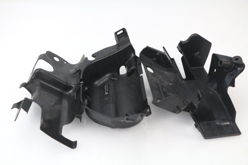 photo de OSŁONA CYLINDRA HONDA VFR F 1200 (2010 - 2015) - Zoom stanu zużycia