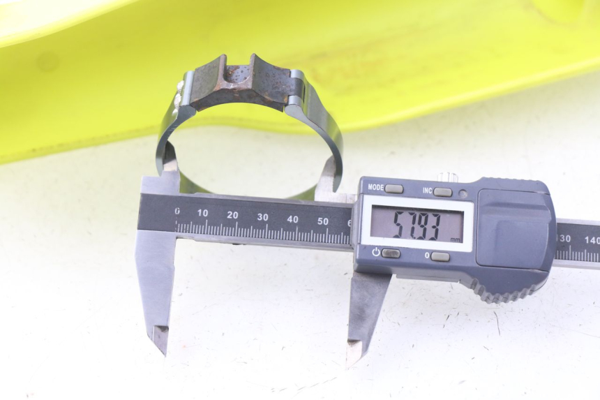 photo de OSŁONA WIDEŁEK HUSQVARNA FC 350 (2019 - 2022) - Szczegół części