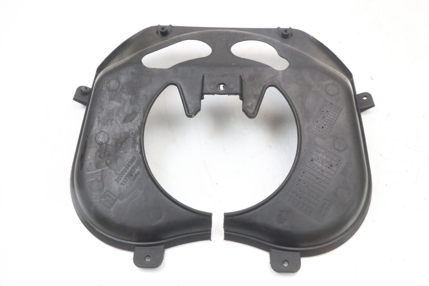 photo de OSŁONA WIDEŁEK PEUGEOT KISBEE 4T 50 (2018 - 2022) - Inny kąt widzenia