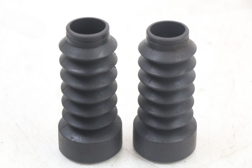 photo de OSŁONA WIDEŁEK SYM MIO 50 (2011 - 2017) - Widok główny