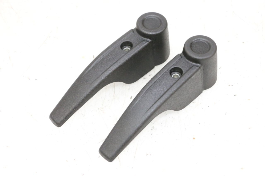 photo de OSŁONA WIDEŁEK PIAGGIO MP3 HPE 300 (2019 - 2026) - Widok główny