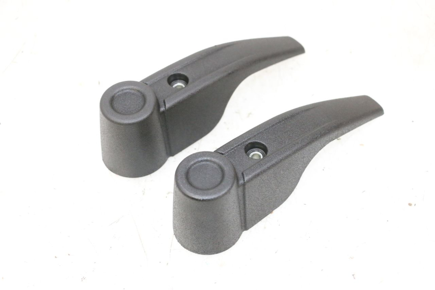 photo de OSŁONA WIDEŁEK PIAGGIO MP3 HPE 300 (2019 - 2026) - Zoom stanu zużycia