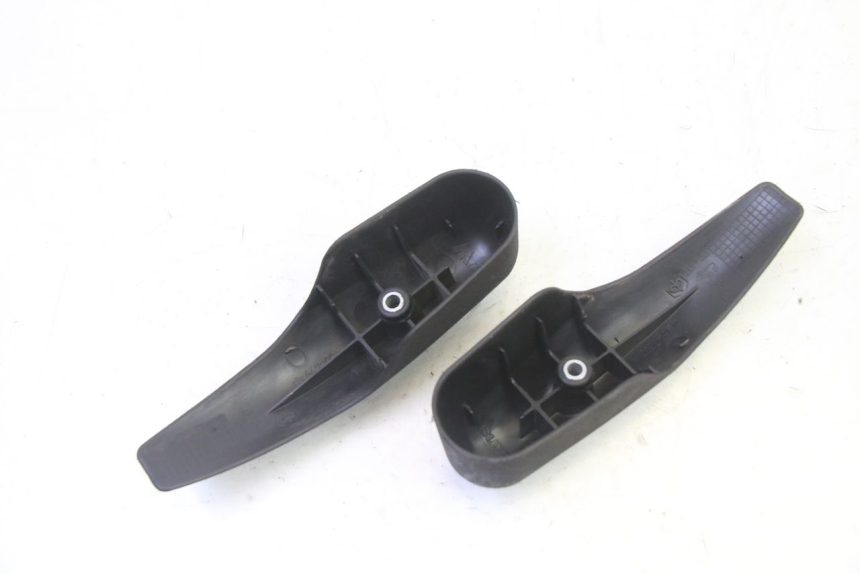 photo de OSŁONA WIDEŁEK PIAGGIO MP3 125 (2006 - 2014) - Inny kąt widzenia