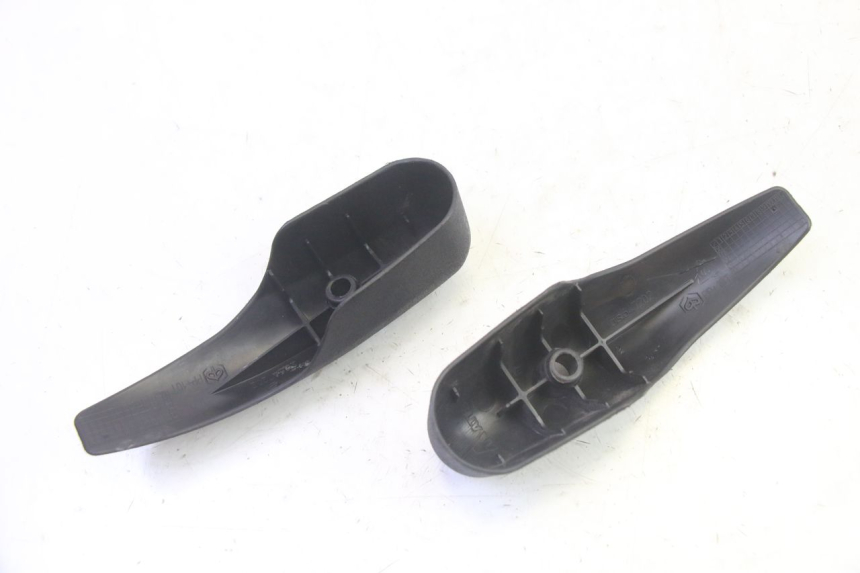 photo de OSŁONA WIDEŁEK PIAGGIO MP3 RL 250 (2006 - 2010) - Inny kąt widzenia