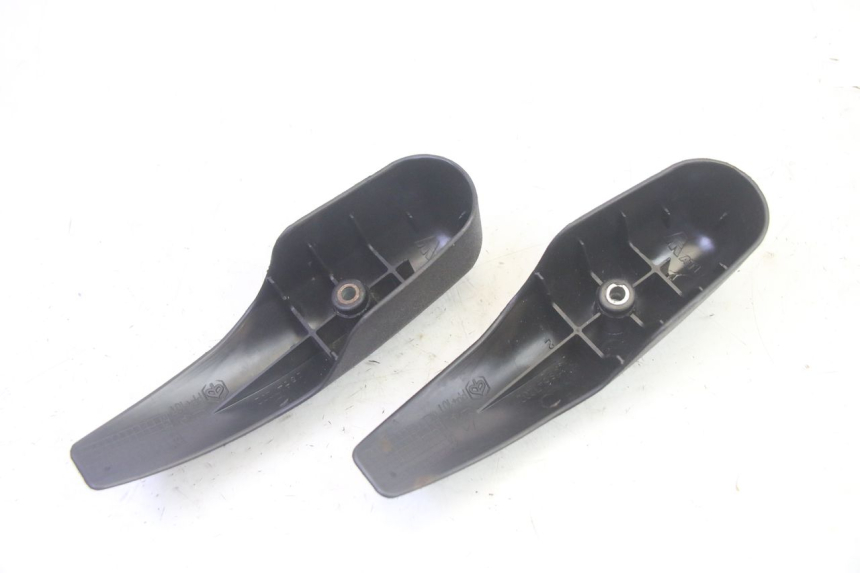 photo de OSŁONA WIDEŁEK PIAGGIO MP3 RL 250 (2006 - 2010) - Inny kąt widzenia