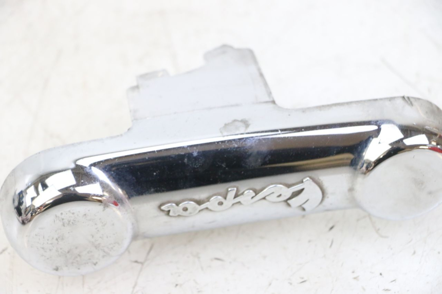 photo de OSŁONA WIDEŁEK PIAGGIO VESPA GRANTURISMO 200 (2004 - 2005) - Zoom stanu zużycia