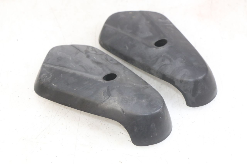 photo de OSŁONA WIDEŁEK HONDA SCV LEAD 100 (2003 - 2007) - Zbliżenie techniczne