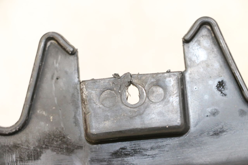 photo de OSŁONA WIDEŁEK PEUGEOT STREETZONE 2T 50 (2014 - 2019) - Szczegół części