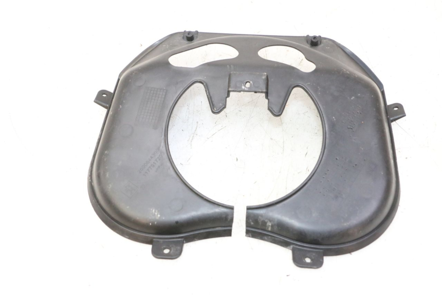 photo de OSŁONA WIDEŁEK PEUGEOT STREETZONE I NAKED 2T 50 (2018 - 2020) - Zoom stanu zużycia