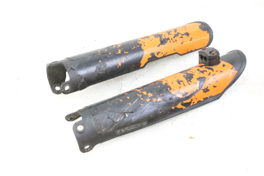 photo de OSŁONA WIDEŁEK KTM SUPERENDURO R 950 (2005 - 2009) - Inny kąt widzenia