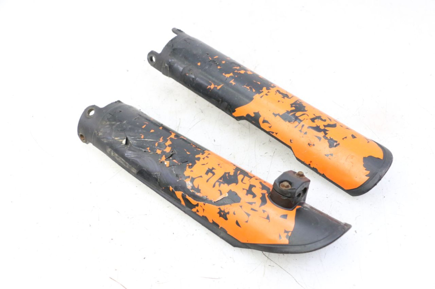 photo de OSŁONA WIDEŁEK KTM SUPERENDURO R 950 (2005 - 2009) - Zbliżenie techniczne