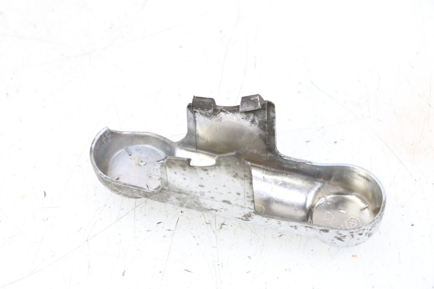 photo de OSŁONA WIDEŁEK PIAGGIO VESPA GTS SUPER IE 125 (2009 - 2016) - Inny kąt widzenia