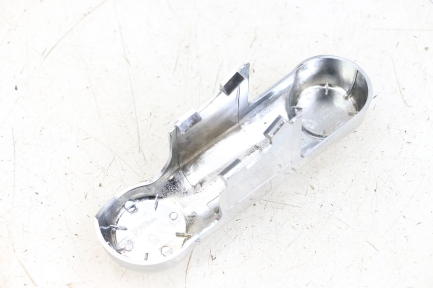 photo de OSŁONA WIDEŁEK PIAGGIO VESPA PRIMAVERA 4T 50 (2021 - 2024) - Szczegół części