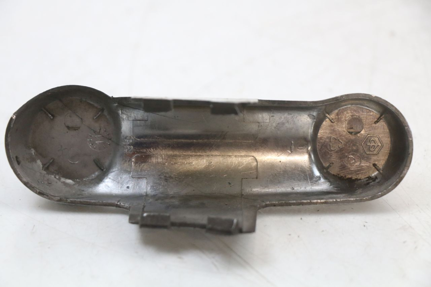 photo de OSŁONA WIDEŁEK PIAGGIO VESPA S 2T 50 (2007 - 2014) - Zoom stanu zużycia