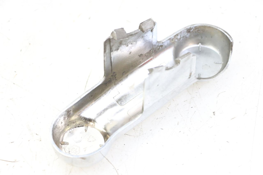 photo de OSŁONA WIDEŁEK PIAGGIO VESPA S 2T 50 (2007 - 2014) - Zbliżenie techniczne